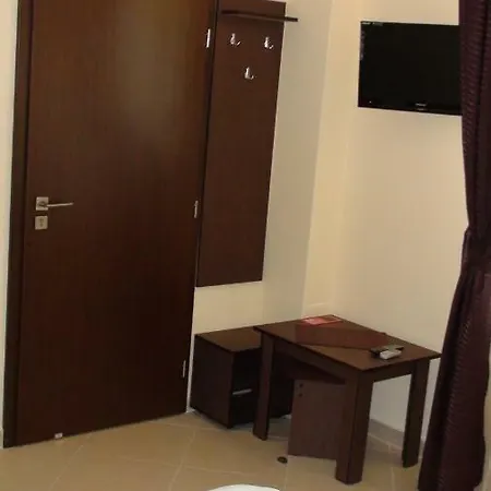 Ando Mamaia Nord Konukevi